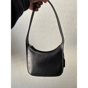 Coach Curve Zip Bag Re-Edition